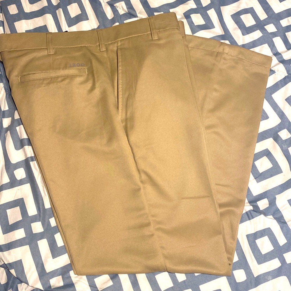 IZOD Khaki golf pants new without tags! Size 34x30